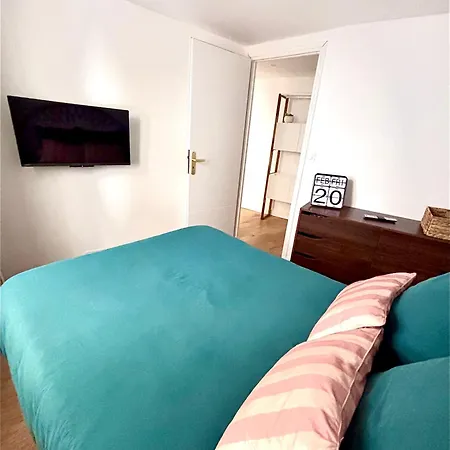 Duplex Moderne Port De アパート